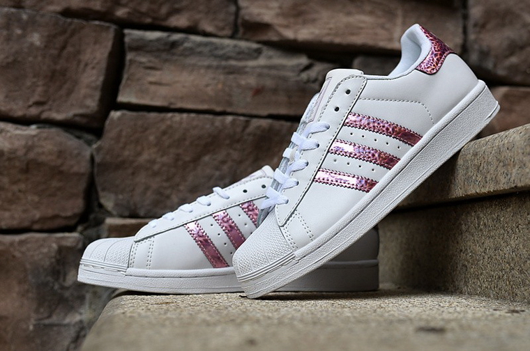 adidas superstar femme rose et blanche