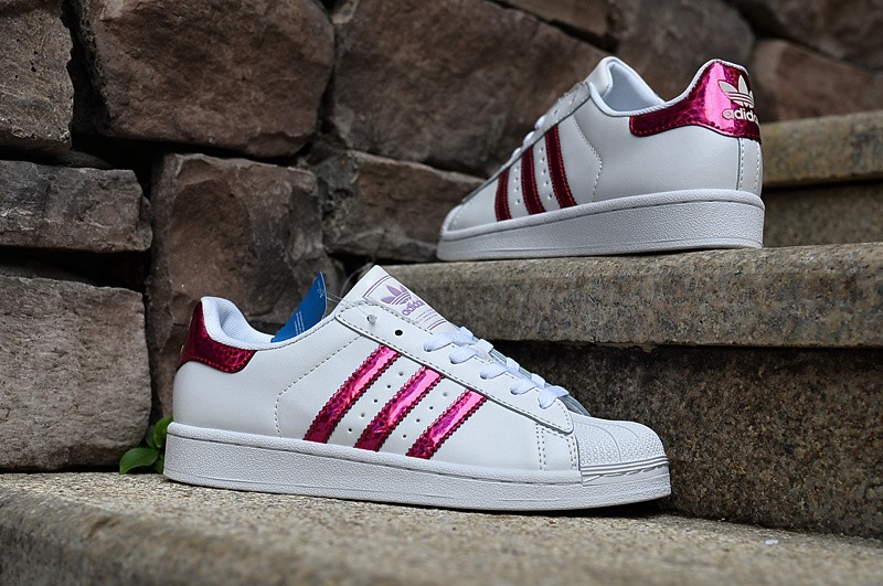 Baskets Adidas Superstar rouge bordeaux/blanc T. 35,5 - Vinted