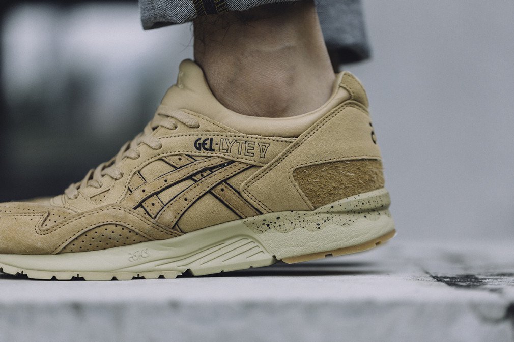 asics femme beige
