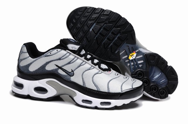 chaussure nike requin pas cher chaussure nike requin pas cher